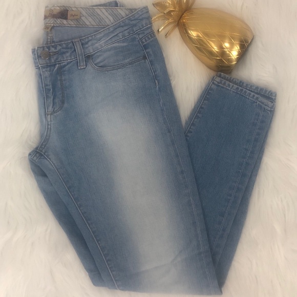 PAIGE Denim - Paige Skyline Light Wash Jeans Size 29
